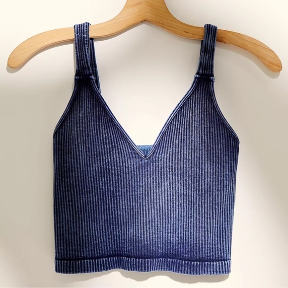 NEW Free People Intimately Washed Seamless Crop In Smokey blue - Picture 2 of 3